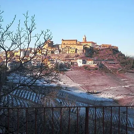 Red Wine Hotel La Morra