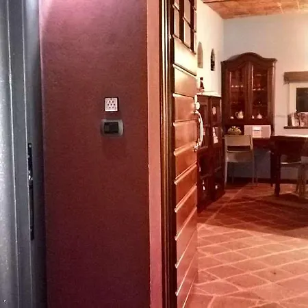 Red Wine 4* La Morra