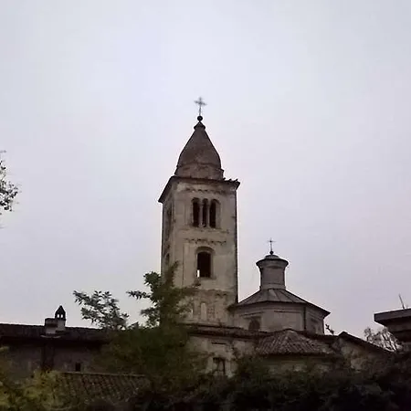 מלון Red Wine 4*